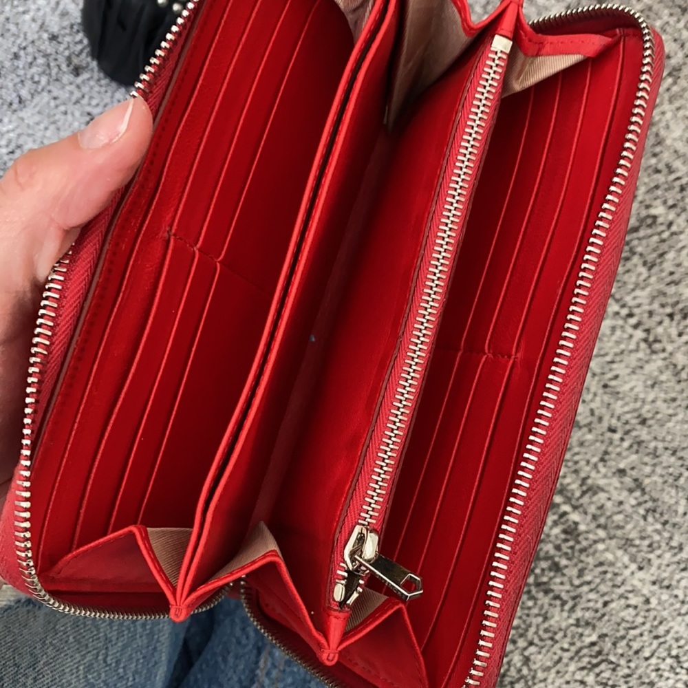 Givenchy Wallet - Picture 6 of 10